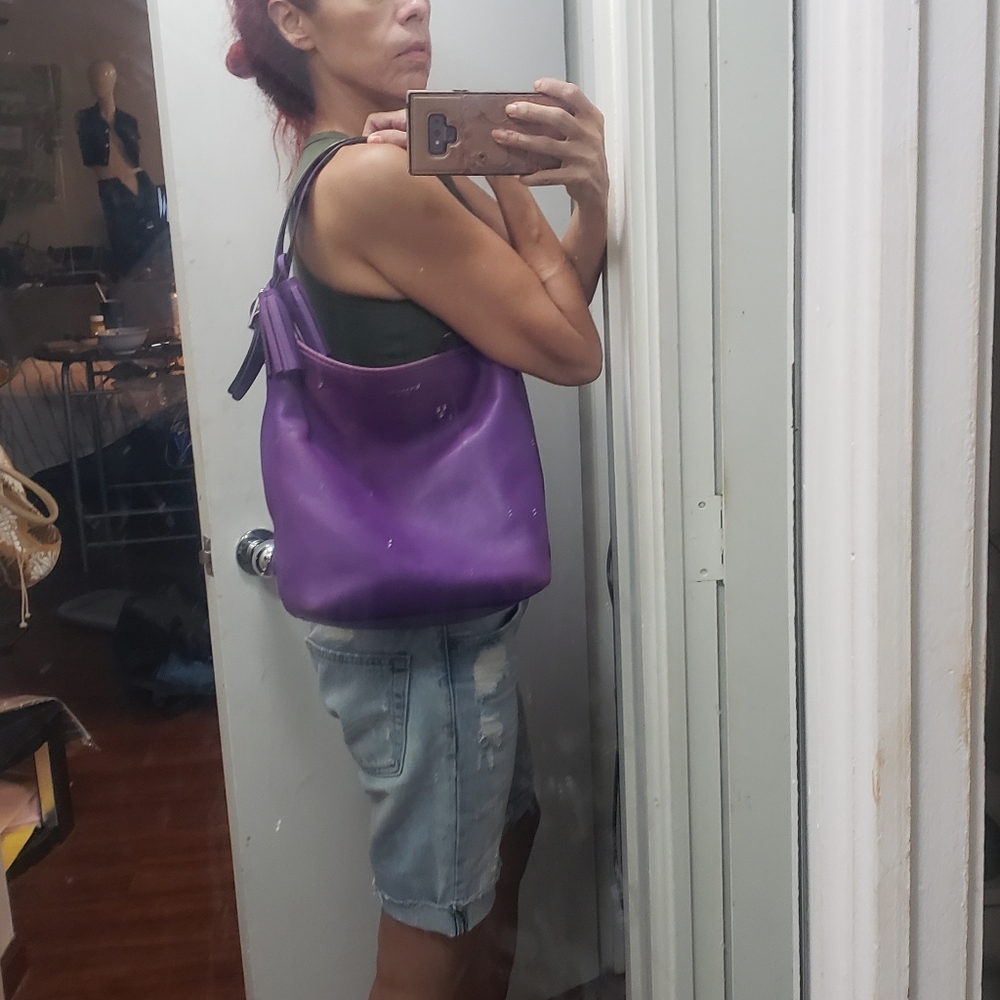 COACH Vtg 19889 Large Legacy Duffle Purple Leather Bucket Bag - Picture 2 of 11